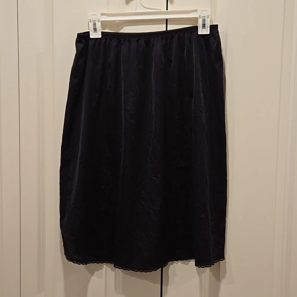 ❤️NWOT Vanity Fair Classic Black A-Line Half-Slip 2X - Picture 7 of 11